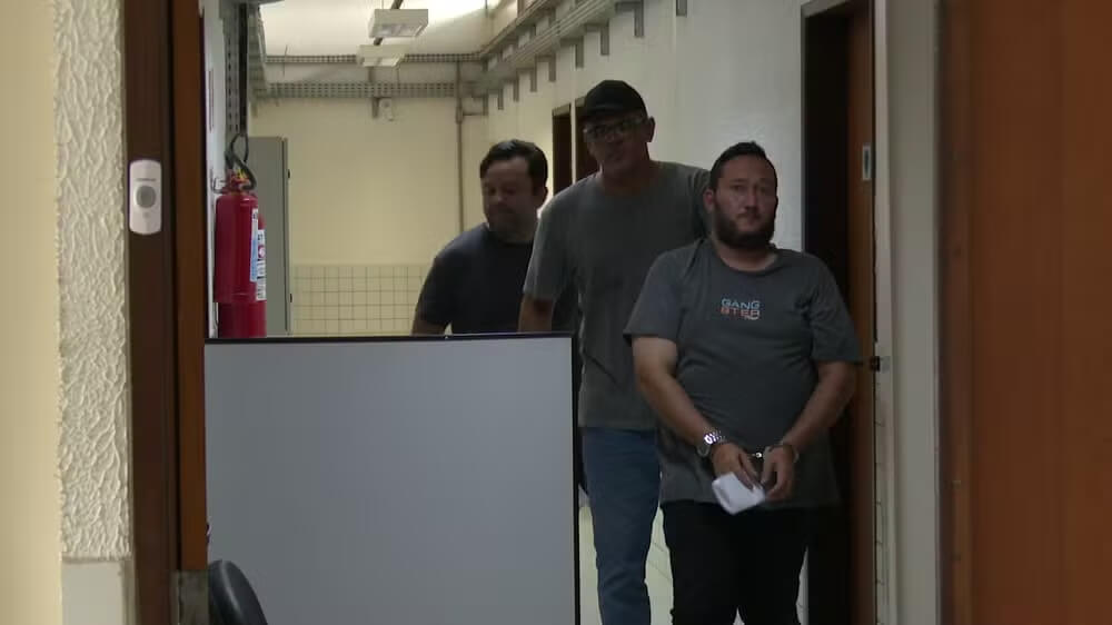 Pastor é preso suspeito de vender celulares roubados, em João Pessoa