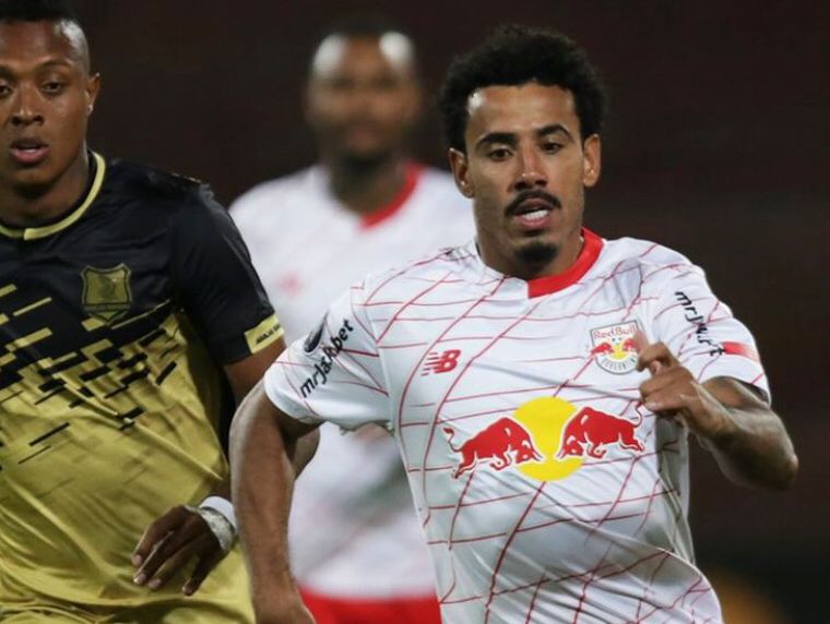 Pedro perde pênalti, mas Flamengo goleia e crava ida à semifinal do Carioca