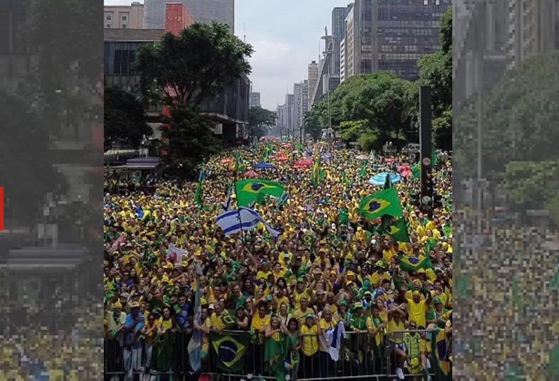 Vídeo: apoiadores começam a lotar Av. Paulista em ato pró-Bolsonaro