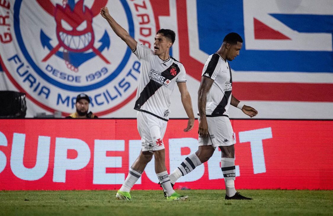 Adson desencanta, Vasco vence o Marcílio Dias em estreia na Copa do Brasil e avança à 2ª fase