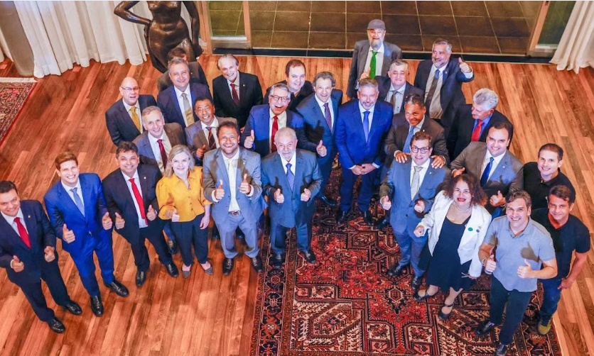 E tome dinheiro: Congresso dá drible na Lei das Eleições para liberar R$ 24 bilhões em emendas para prefeitos em 2024