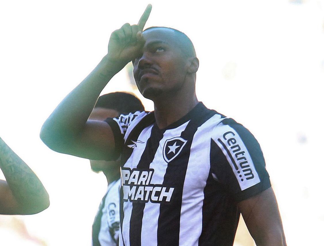 Lei do ex entra em ação, Botafogo vence o Fluminense e ainda sonha com classificação no Carioca