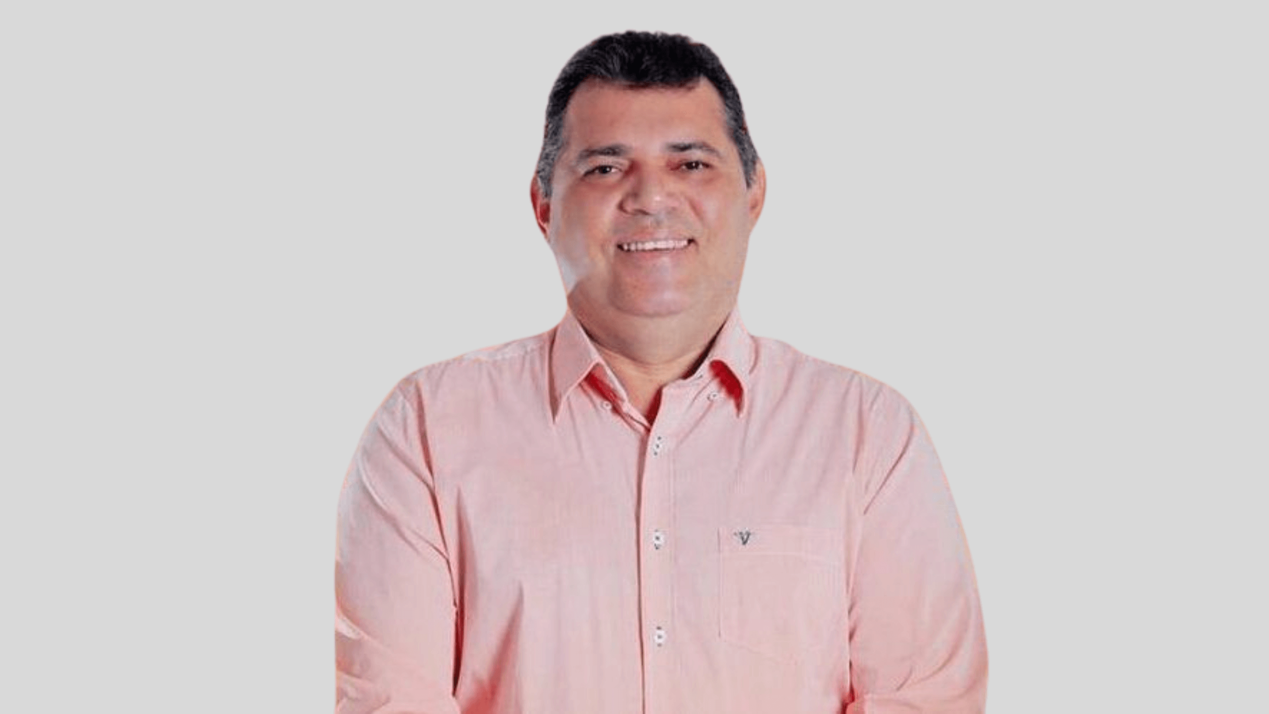 TJPB suspende afastamento e prefeito de Santana de Mangueira reassume o cargo