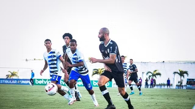 Em jogo com duas expulsões, Treze bate o CSP e assume a vice-liderança do Campeonato Paraibano