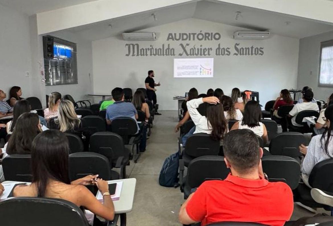 Hospital Regional de Patos realiza capacitação para ?Avaliação Nutricional com foco no paciente Crítico?