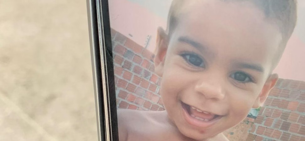 Tragédia na Paraíba: Menino de três anos morre após se afogar em piscina de casa de eventos