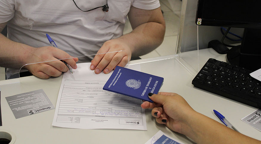 ALERTA: Taxa de desocupação cresce no último trimestre, aponta IBGE 