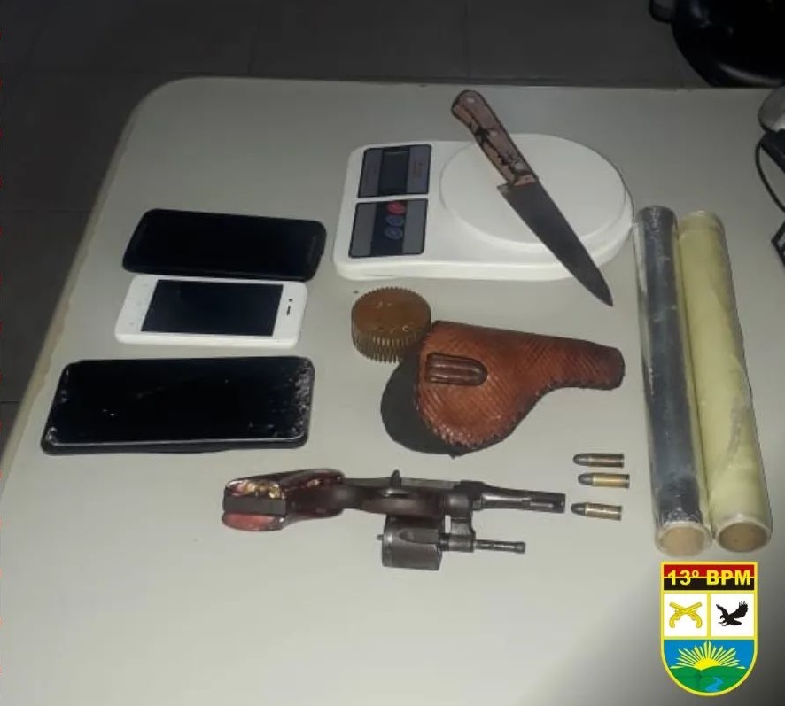 Polícia Militar de Coremas prende suspeito armado após denúncia