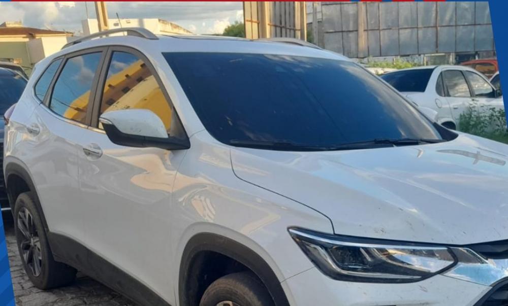 Polícia Militar apreende veículo com queixa de apropriação indébita na cidade de Patos