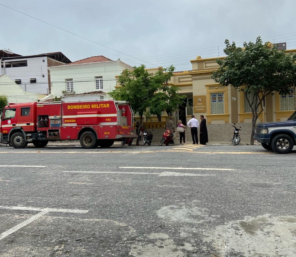 Princípio de incêndio é registrado na Cúria Diocesana de Patos na manhã desta segunda-feira (01)