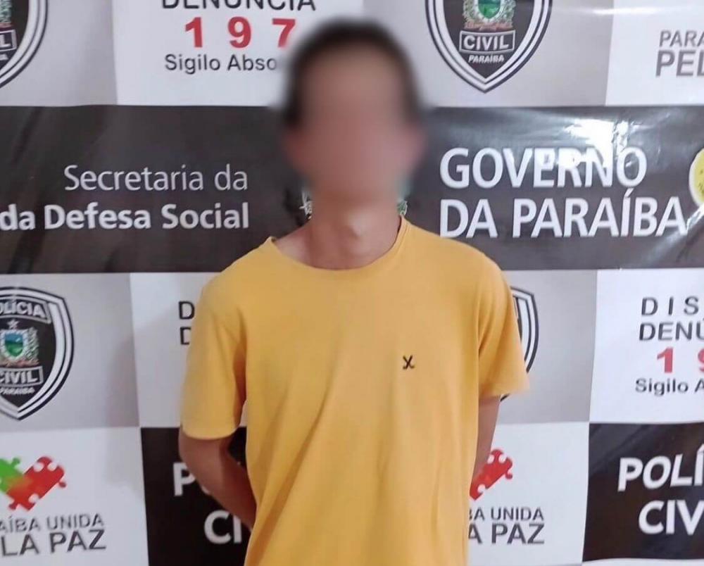 Homem de 25 anos é preso em flagrante por violência doméstica contra companheira e filho de 1 ano em Quixaba-PB