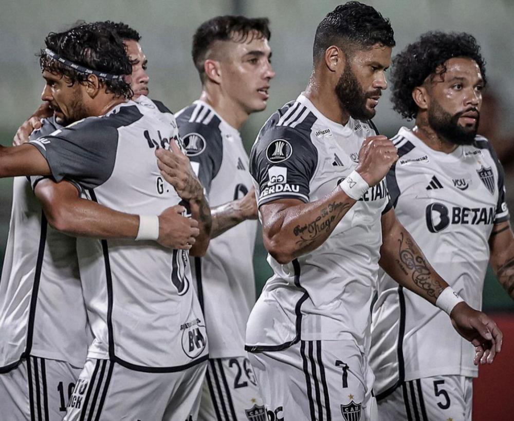 Atlético-MG goleia o Caracas em estreia e 'salva' semana de brasileiros na Libertadores