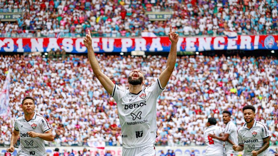 Vitória segura empate com o Bahia e volta a ser campeão baiano depois de 7 anos