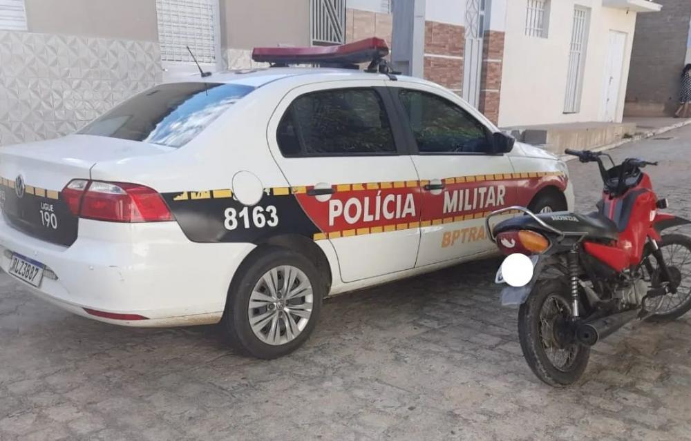 Em Mãe d'Água: Polícia Militar recupera motocicleta roubada