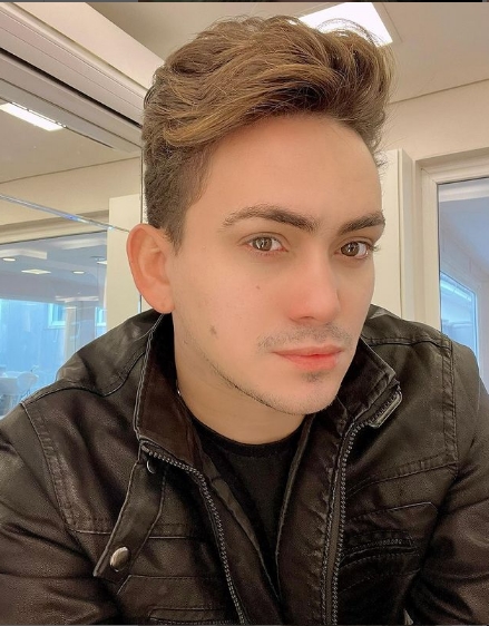 Maquiador natural de Santa Luzia que residia em São Paulo, morre após sofrer parada cardiorrespiratória