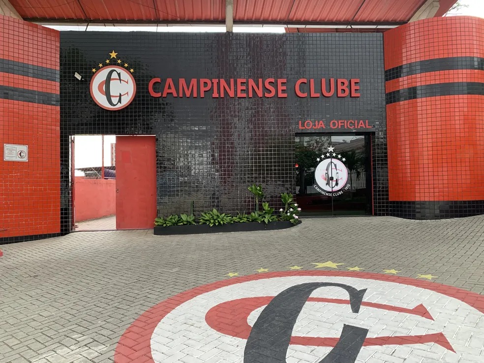 Com ajuda de torcedores, Campinense negocia dívidas, e energia do clube é religada