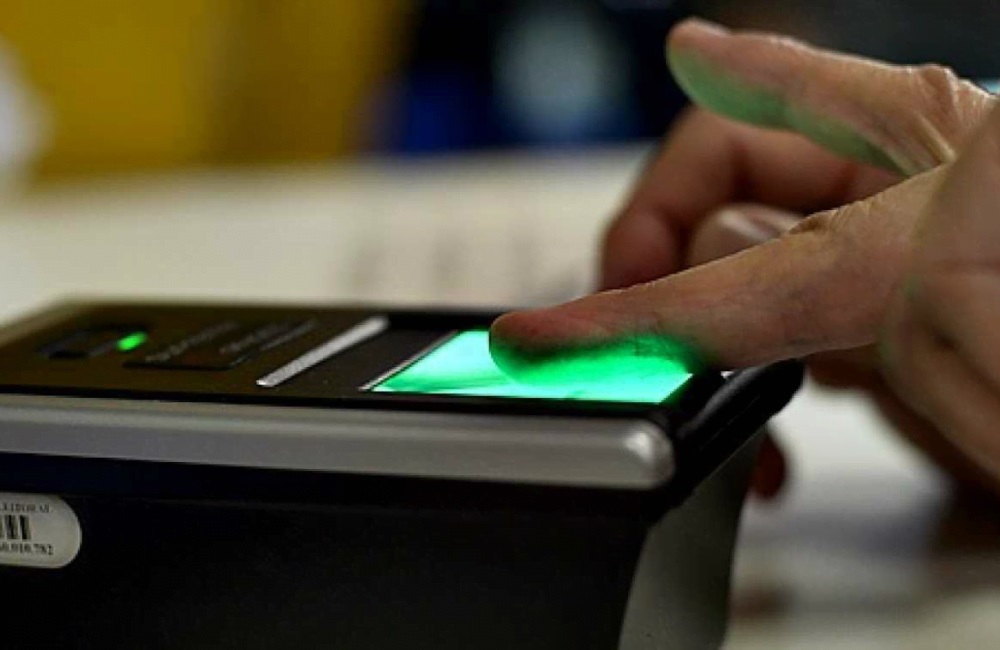 Poucos eleitores que não fizeram biometria estão procurando a Justiça Eleitoral para realizar o procedimento