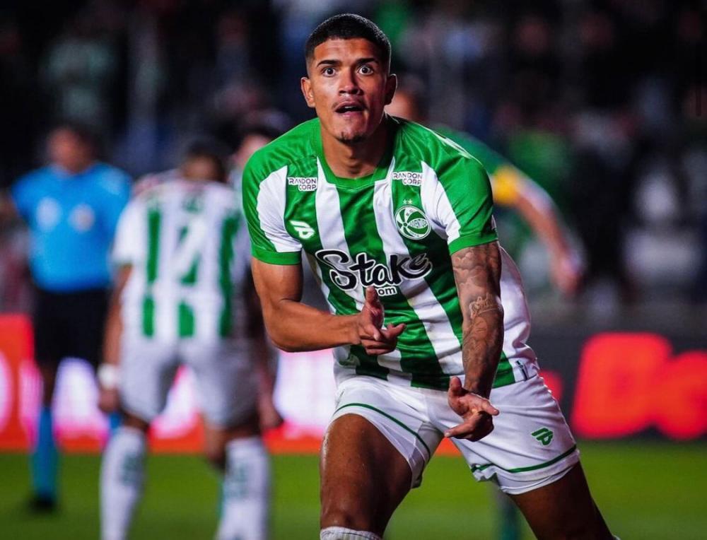 Cássio falha, Corinthians perde para o Juventude e segue sem vencer no Brasileirão