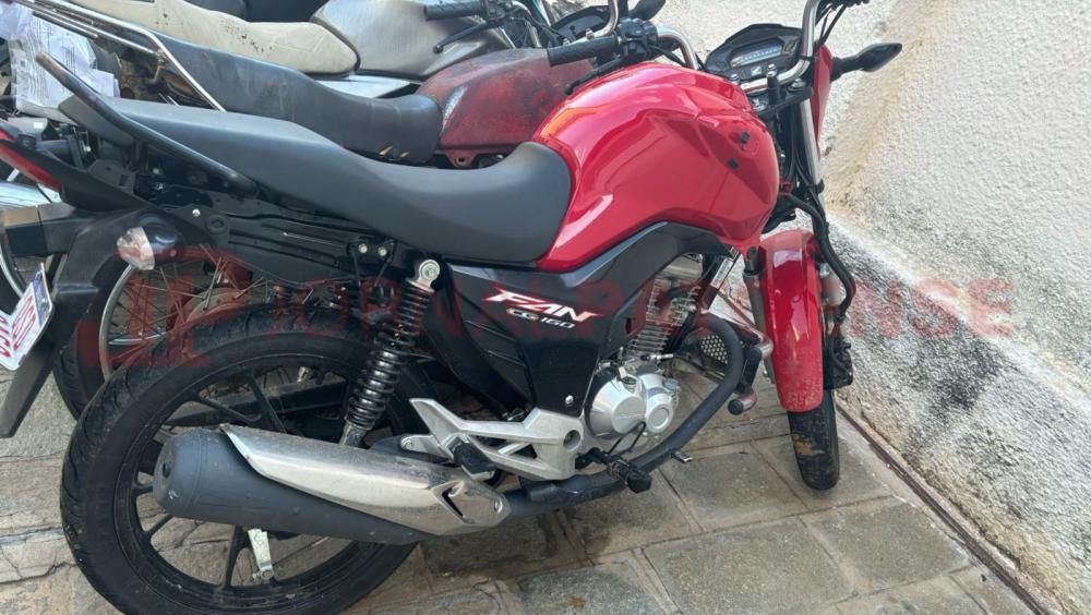 Veículo roubado de mototaxista teria sido utilizado em homicídio no bairro da Vitória, em Patos, na última terça (16)