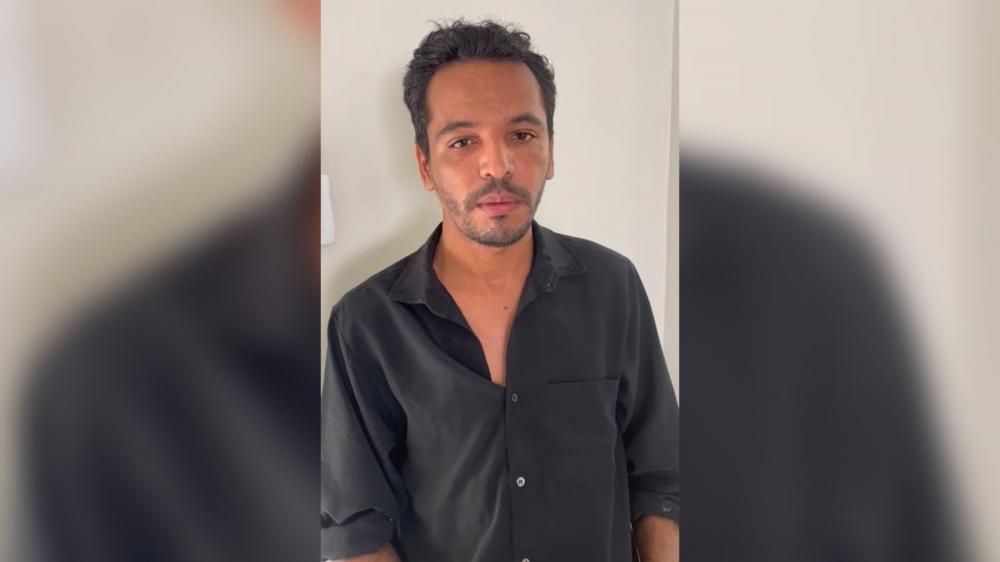 Desempregado, homem natural de Fortaleza e que está em Patos pede ajuda para voltar à sua terra natal