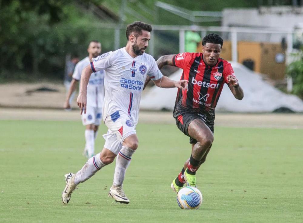 Vitória abre 2 a 0, mas Bahia busca em três minutos, e Ba-Vi pelo Brasileirão termina empatado