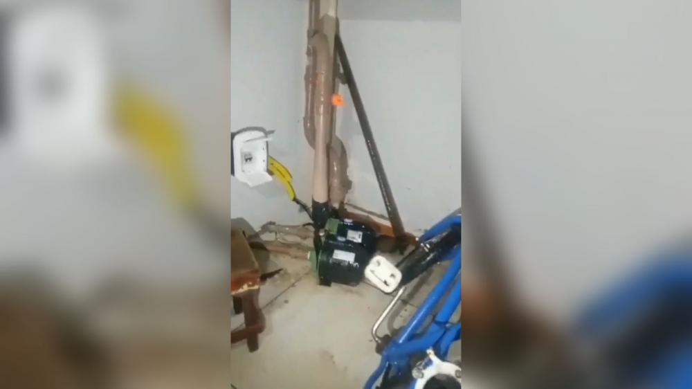 Moradores do Residencial São Judas Tadeu II relatam preocupação com vazamento sob bomba d'água; veja vídeo