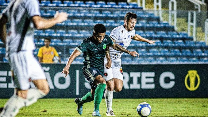 Botafogo-PB vence Floresta fora de casa e larga bem na Série C