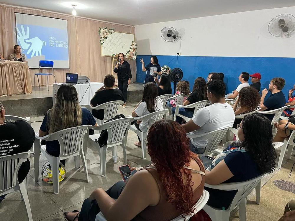 Educação dá início à 4ª edição do curso de Libras, Soroban e Braille