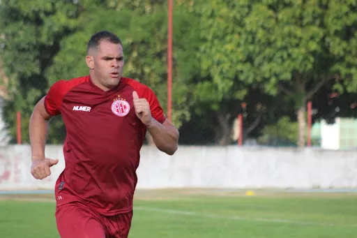 Treze confirma a contratação do atacante Wallace Pernambucano