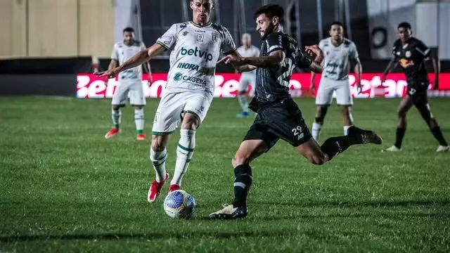 Sousa arranca empate com golaço de falta, e decisão com o Bragantino fica para o Nabi Abi Chedid