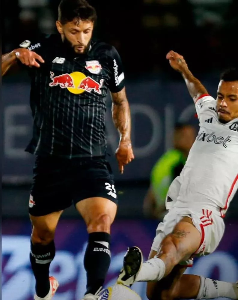 Flamengo busca empate com Bragantino, volta a ser vaiado pela torcida e vai pressionado para Libertadores