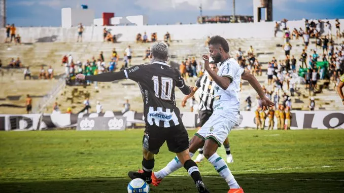 Sem sustos, Treze bate o Sousa e segue 100% na Série D