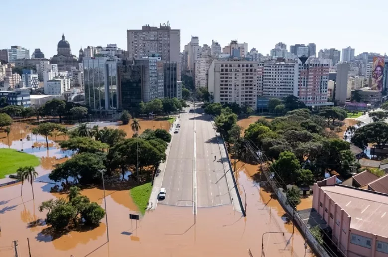 Mortes por calamidade no RS chegam a 126, e há 141 desaparecidos