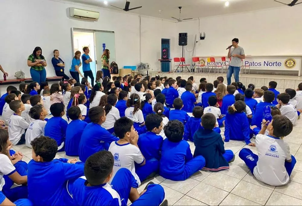 Saúde na Escola: UBS Manoel Pereira e residência APS abordam nova Lei do Bullying na Escola Rotary Norte Patos