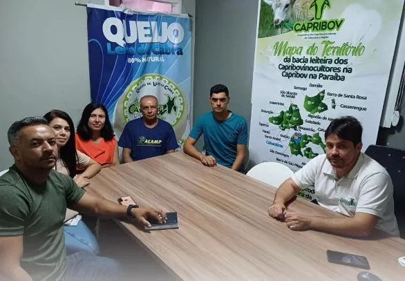 Secretaria de Agricultura de Passagem visita laticínio CAPRIBOV para fortalecer parcerias e inovar produção agropecuária local