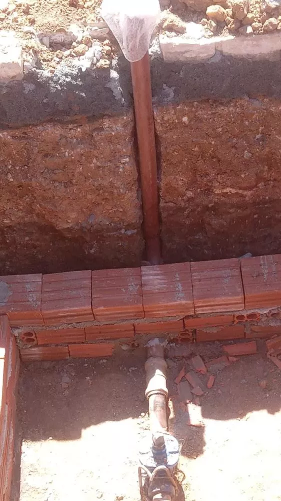 Morador do São Judas Tadeu em Patos questiona por qual motivo eles não recebem agua da rede de distribuição e apenas da caixa d’água do condomínio. Ouça