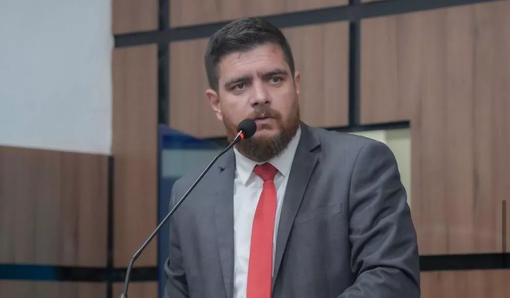 Na Câmara, Jamerson Ferreira solicita da Prefeitura de Patos parceria para cursos profissionalizantes na área de construção civil