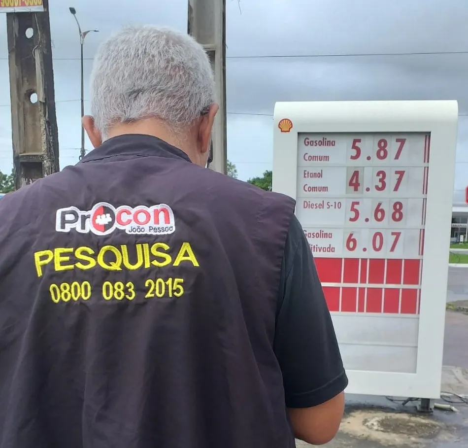 Preço da gasolina ultrapassa R$ 6 em João Pessoa; sindicato aponta aumento nos custos operacionais como motivo