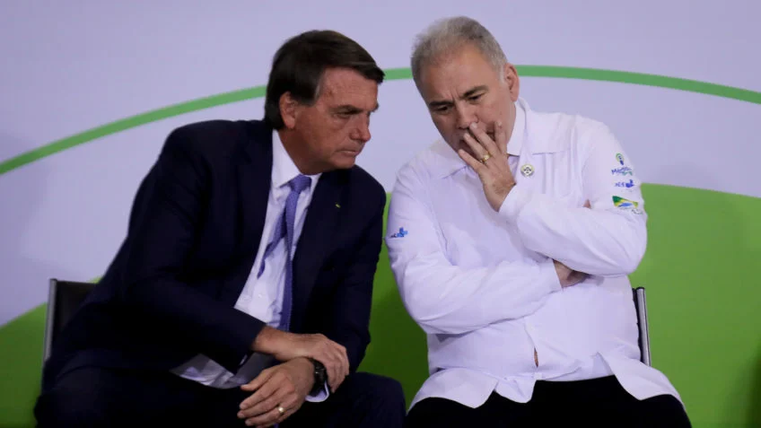 Em entrevista, Marcelo Queiroga confirma tentativa de Bolsonaro em recuperar direitos políticos e se candidatar em 2026