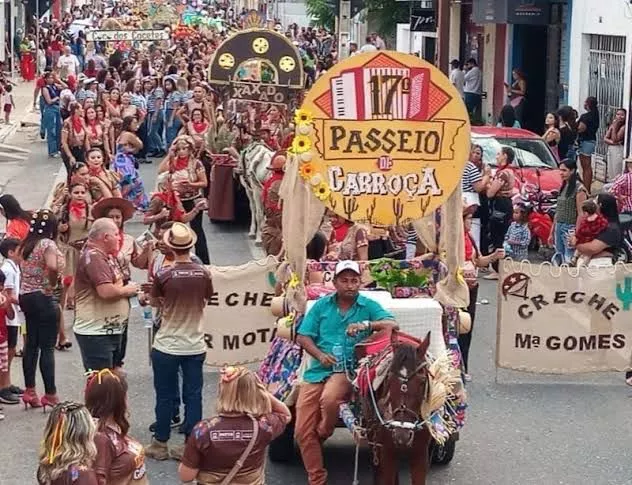 18º Passeio de Carroças abordará a Literatura de Cordel com enredo sobre o “Cordel Encantado” no próximo dia 18