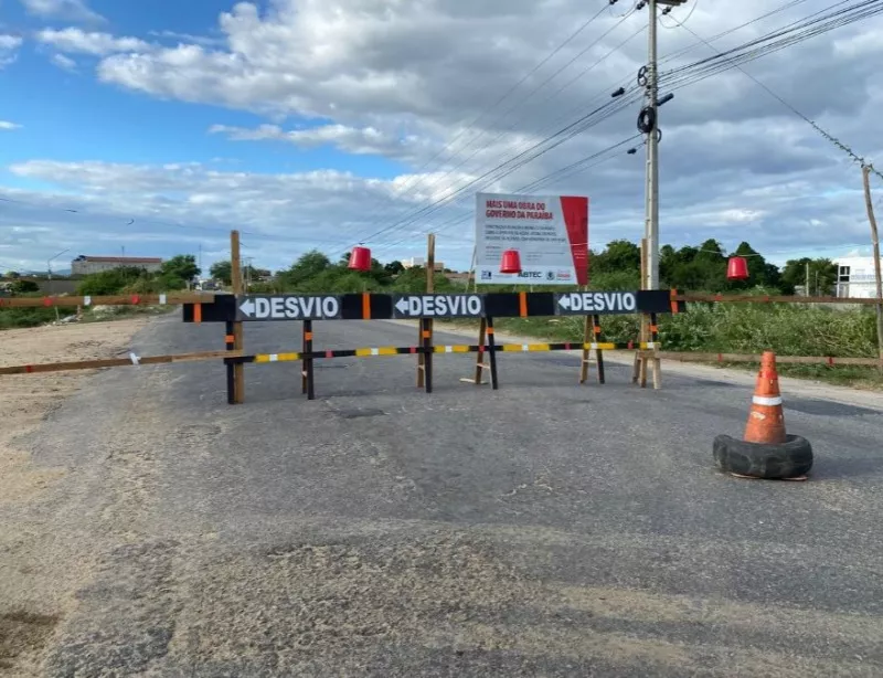 Moradores de bairro Nova Conquista (Mutirão) pedem medidas para reforçar segurança em desvio criado após reforma de ponte