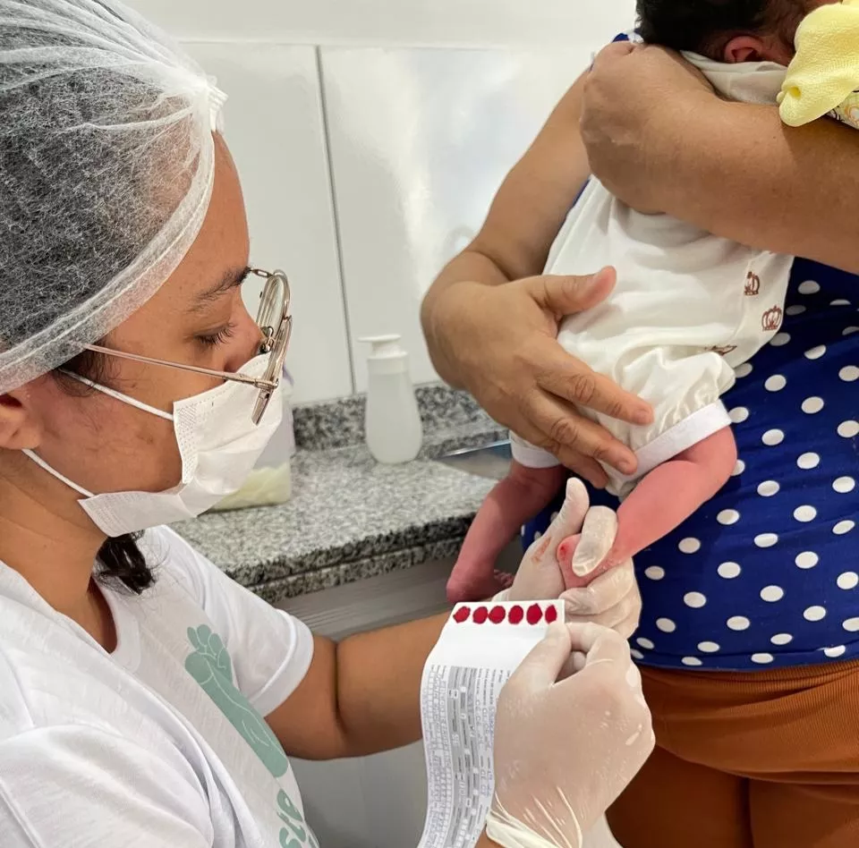 Prefeitura de Patos realiza ação de Triagem Neonatal em comemoração ao Dia Nacional do Teste do Pezinho