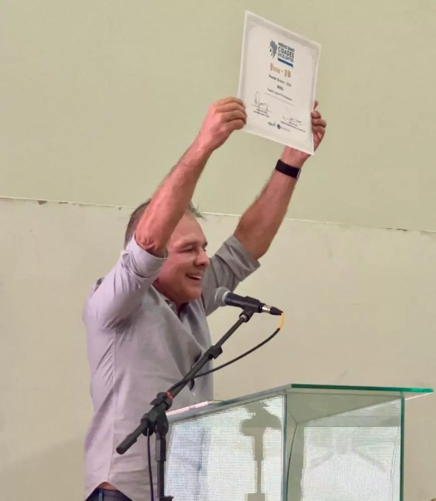 Prefeito de Patos, Nabor Wanderley, celebra conquista do Prêmio Band Cidades Excelentes