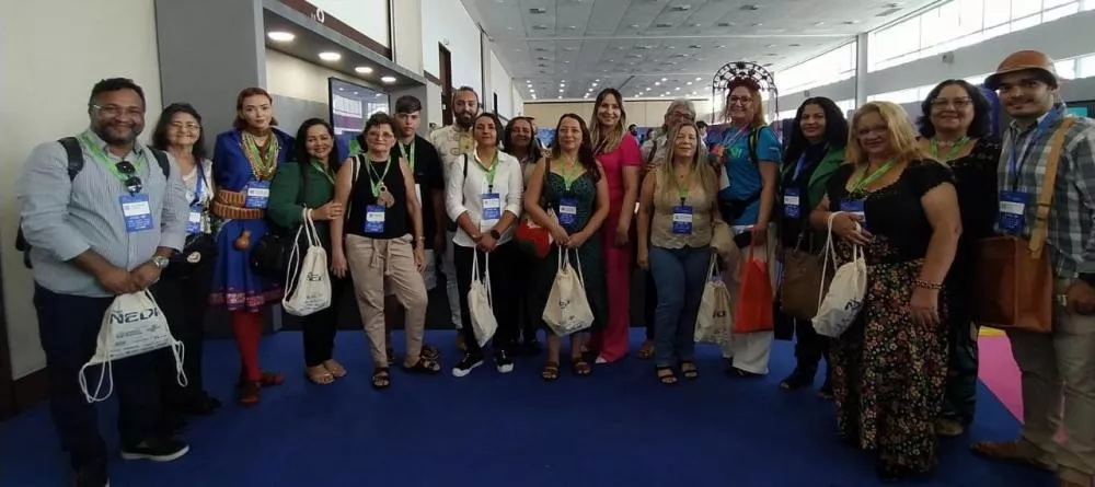 Secretaria de Desenvolvimento Econômico e Empreendedorismo, costureiras e artesãs de Patos participam do Sebrae NEon 2024