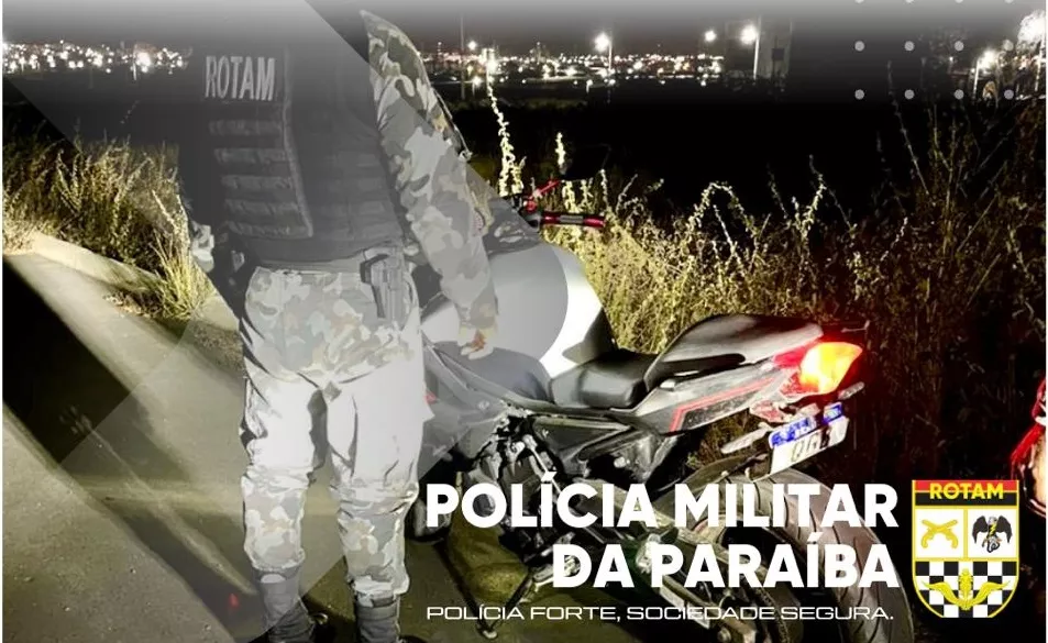 Polícia Militar recupera motocicleta que havia sido roubada na noite desta quarta (12) em Patos