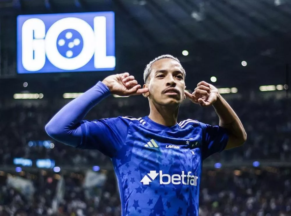 Cruzeiro vence Cuiabá e segue com 100% de aproveitamento em casa no Brasileirão