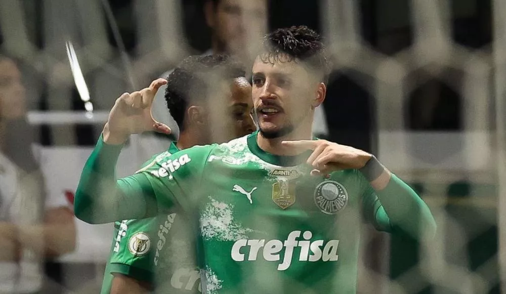 Estêvão brilha com assistências, Palmeiras vence, e Vasco segue sem triunfar com Álvaro Pacheco