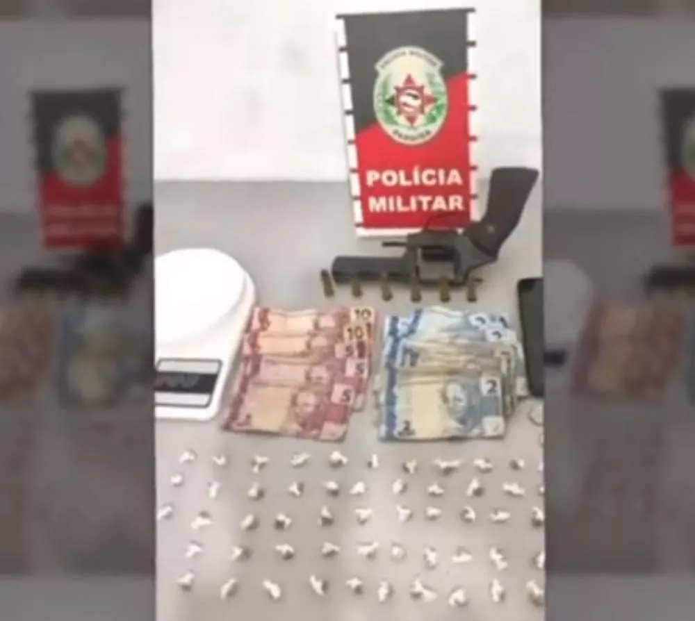 Polícia Militar apreende mais uma arma de fogo e prende homem por tráfico de drogas em Patos