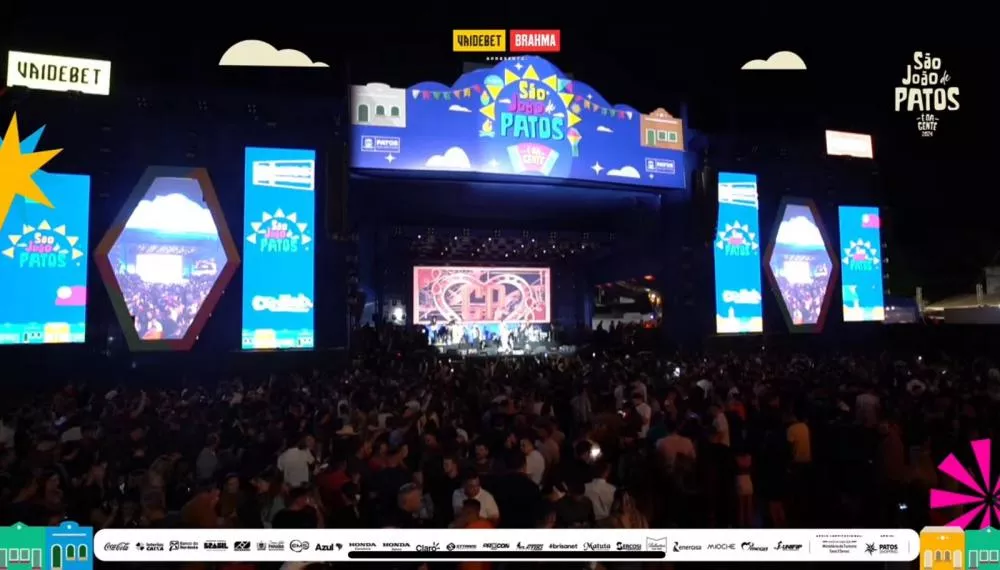 Reveja o VÍDEO da noite de abertura do São João de Patos 2024