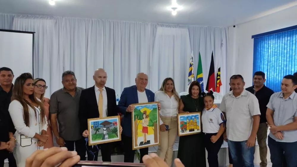 Presidente do TCE-PB visita Catingueira e recebe Título de Cidadão Catingueirense